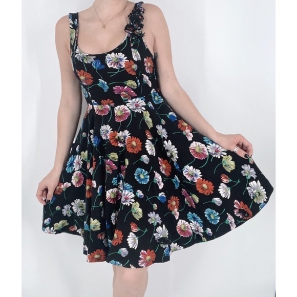 Anthro Moulinette Soeurs Black Floral Dress Size 4 - Picture 13 of 14